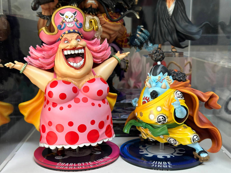 Four Emperors BIG MOM Charlotte Linlin - One Piece - LeaGue STUDIO [IN STOCK]