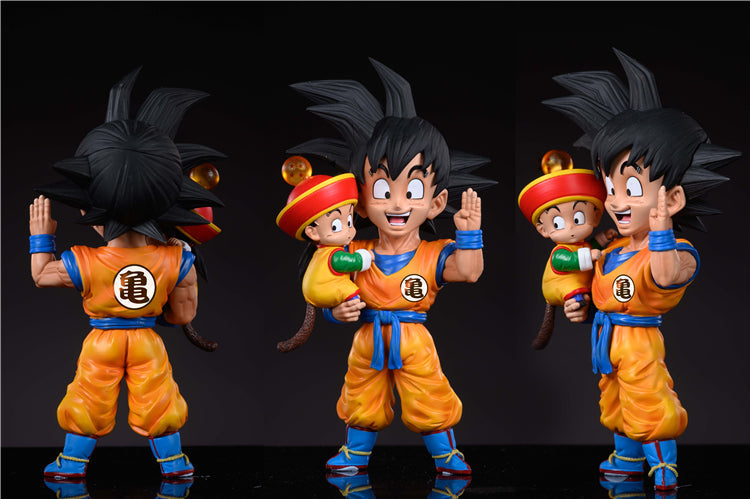 Father Goku Holding Son Gohan - Dragon Ball - LeaGue STUDIO [IN STOCk]